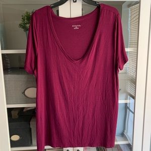 Soft and stretchy v-neck tee